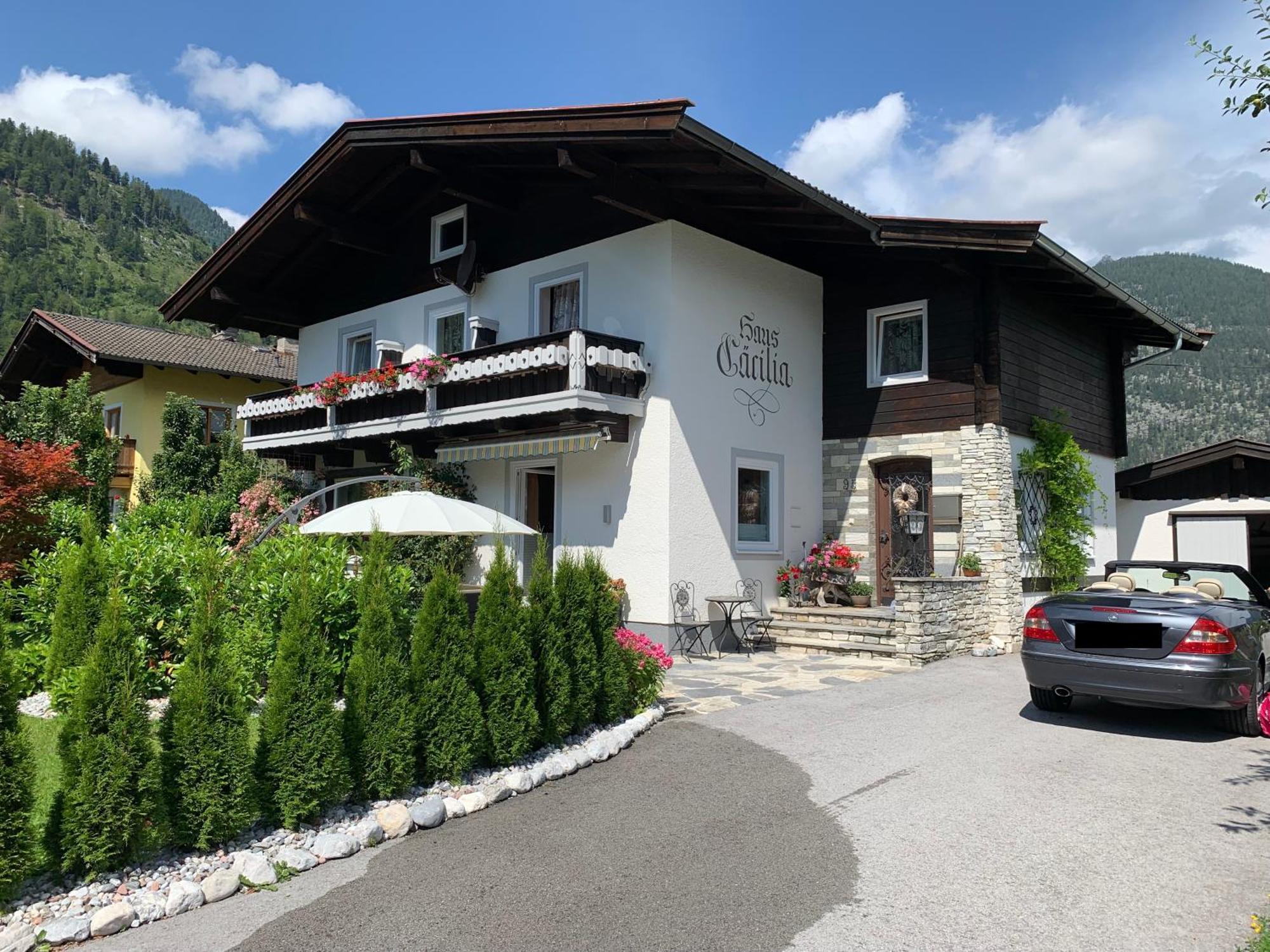 Haus Caecilia Leilighet Sankt Martin bei Lofer Eksteriør bilde